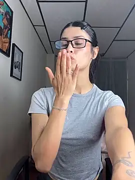 Godsfavorite19 现场XXX聊天