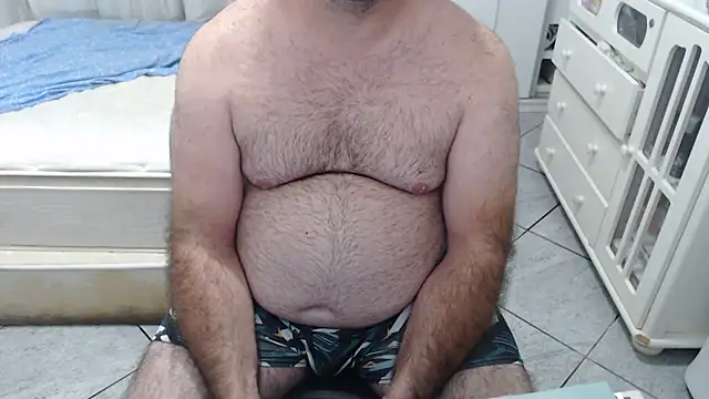 MysterBearMG Show Webcam