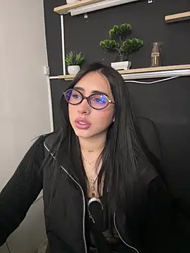 Chat +18 de isabella_jade ao vivo