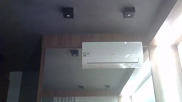 SkinnyKitten – Live XXX-chat