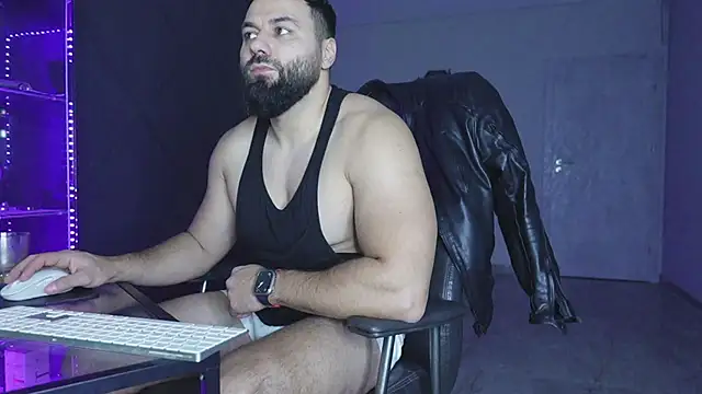 mattmasterss' Live XXX Chat