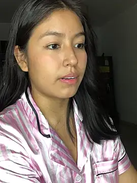 Онлайн чат XXX EmmaRossem