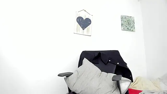 viki_momのライブXXXチャット