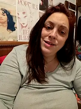 XSouthlondonNAUGHTYMILFXX live XXX chat