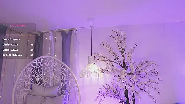 MeganLowell élő XXX-chatje