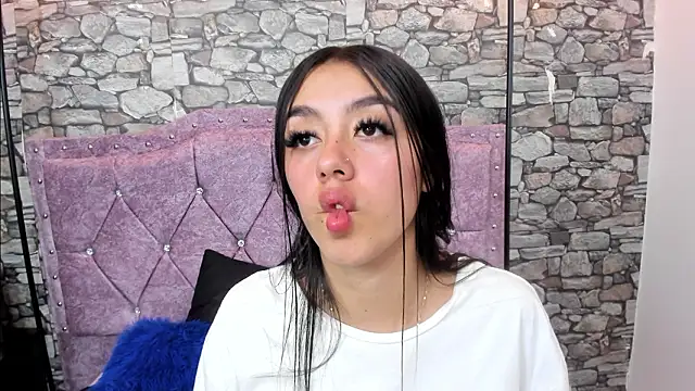 angel_pink7 élő XXX-chatje