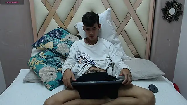 Astaroth_Grigori Live XXX-chat