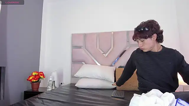 Liam_Grant Live XXX-Chat