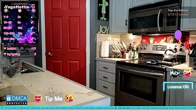 YogaHottie76 live XXX chat