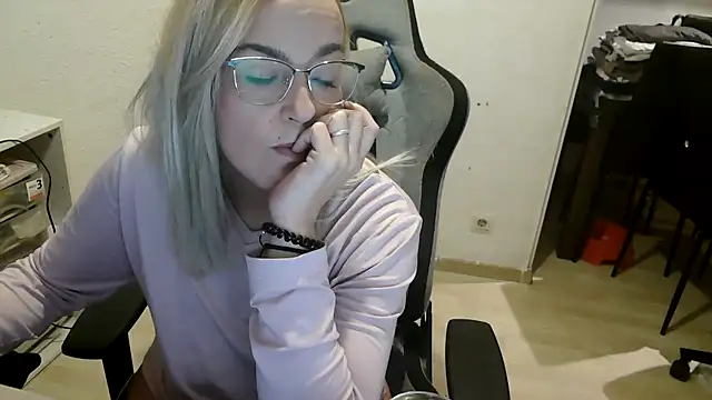 Онлайн чат XXX bekka__