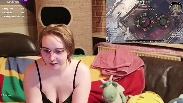 GamerGirl_Eve: онлайн-секс-чат