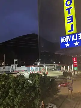 sexi_noemi Obrolan Langsung XXX