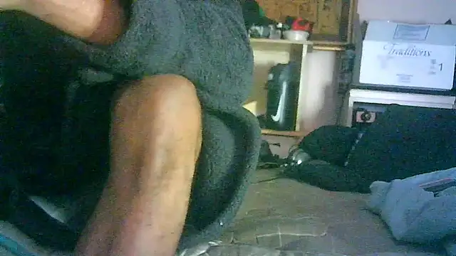 Chatroom XXX en direct de ON3YOULLN3VER_FIR3