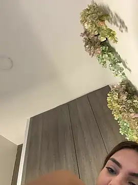 valeria2019hot 现场XXX聊天