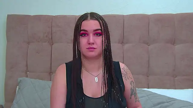 แชท XXX สดของ ChristinaMilton