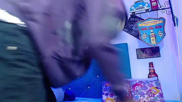 دردشة lili_roussi الجنسية المباشرة