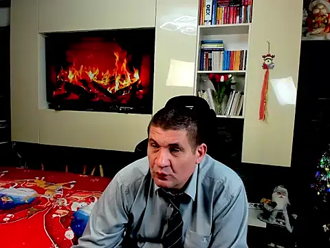 SpartacusDaddy48: онлайн-секс-чат