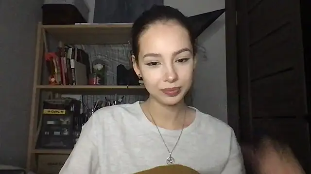 Yuna5343's Live XXX Chat