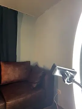 دردشة Canneela الجنسية المباشرة