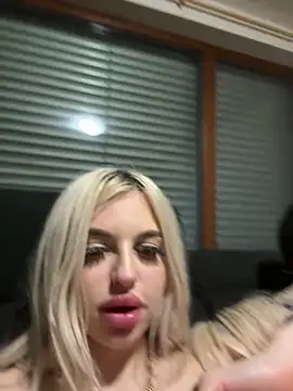 Chat XXX ao vivo de Steffi_Snowbunny