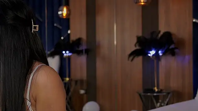 Онлайн чат XXX KylieKroftt