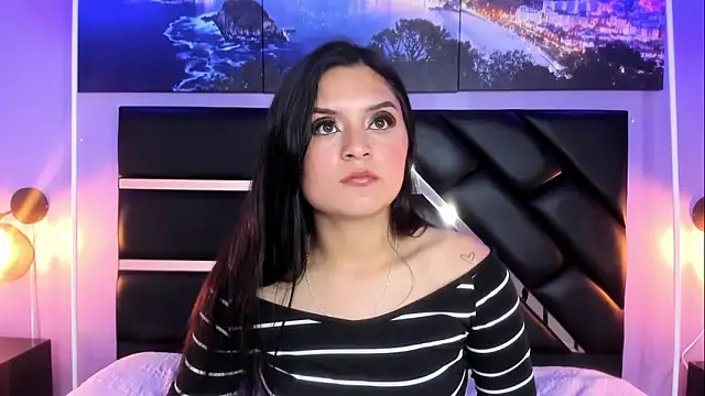 Chat +18 de GAbrielaBotero ao vivo