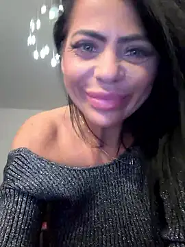 NicoleSmyth Adlı Modelin Canlı XXX Sohbeti