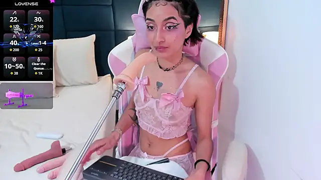 _lunari Live XXX Chat