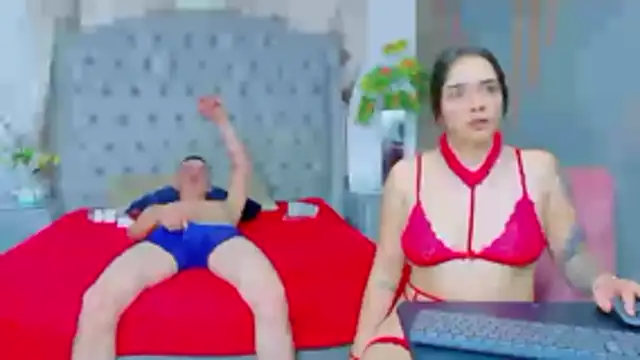 Онлайн чат XXX CailinANDlucaz