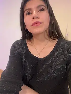 LalieFR Adlı Modelin Canlı XXX Sohbeti