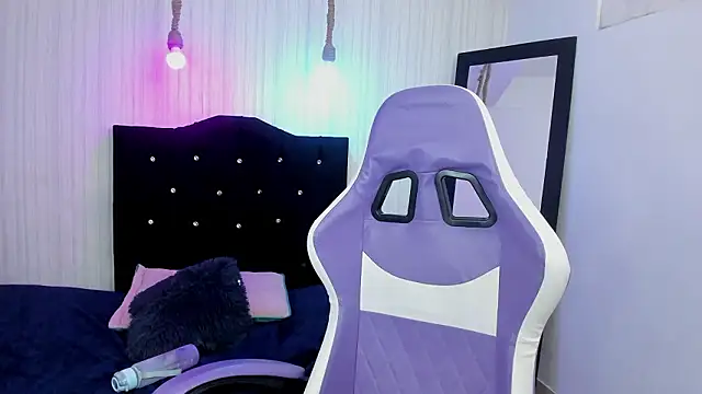 Chat +18 de nicky_angel1 ao vivo