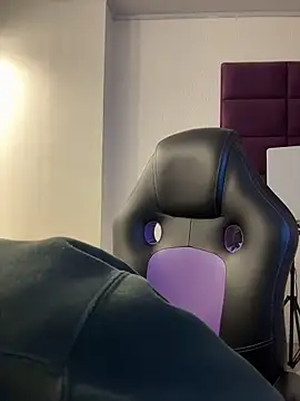 Chat XXX Live AdrianRinaldi