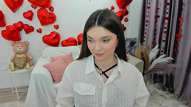 DivineAmour – Naživo XXX chat