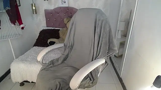 Chatroom XXX en direct de alllyson_