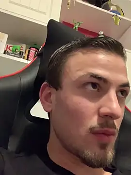 cengizbora's Live XXX Chat