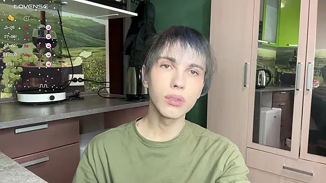 fcherthth's Live XXX Chat