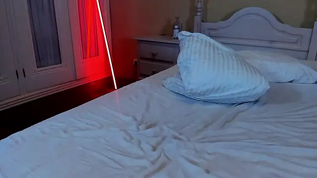 suzysuza: онлайн-секс-чат