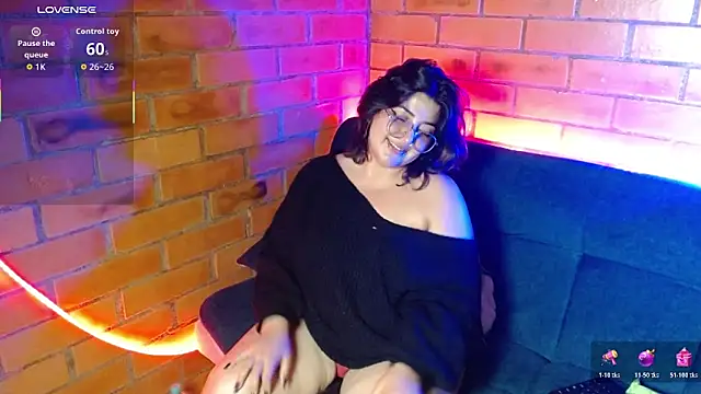 Roxy_f_w's Live XXX Chat