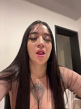 Chatroom XXX en direct de EmmyEvans1