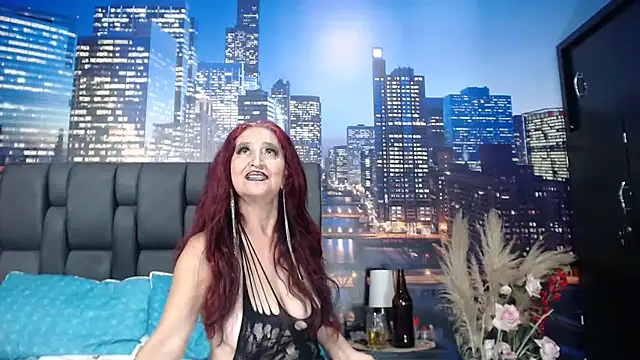 Chatroom XXX en direct de Lucy_mature8