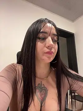 Živý XXX chat EmmyEvans1