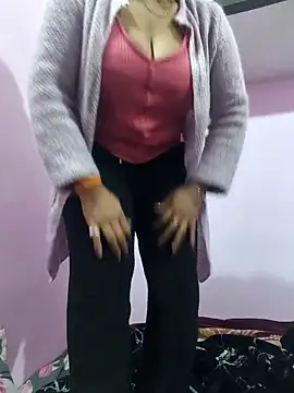 Samarya-78: διαδικτυακό σόου στην κάμερα