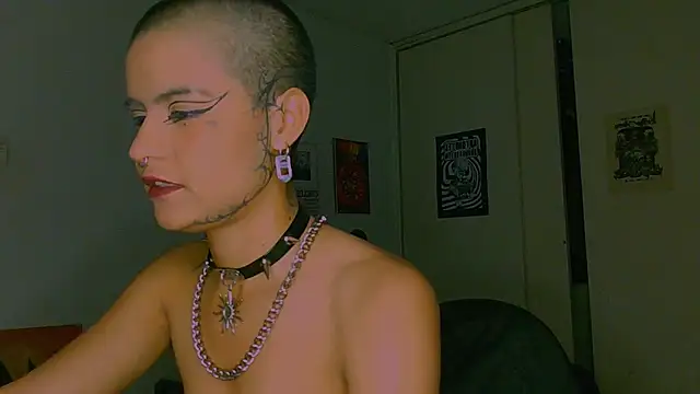 XXX chat uživo modela alex_one888