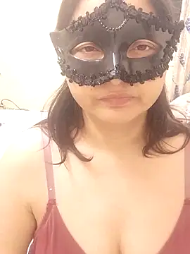 Živý XXX chat Curvy_Shrishty