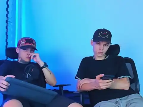 Pokazy przed kamerką – Thomas-Wil