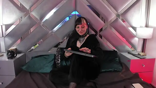 Ravenna666_ Live XXX Chat