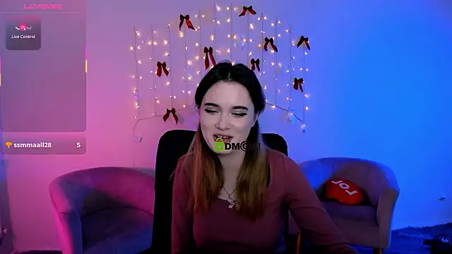 liana_kisses Chat XXX live