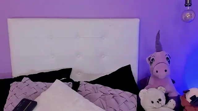 Charlotte11-11のライブXXXチャット