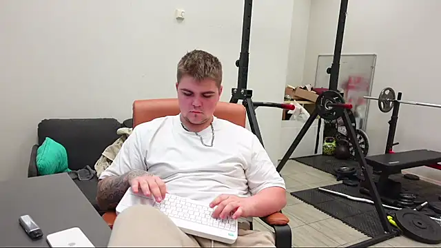 XXX chat uživo modela Jackson_Teele