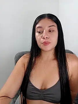 tara20_ Live XXX-chat